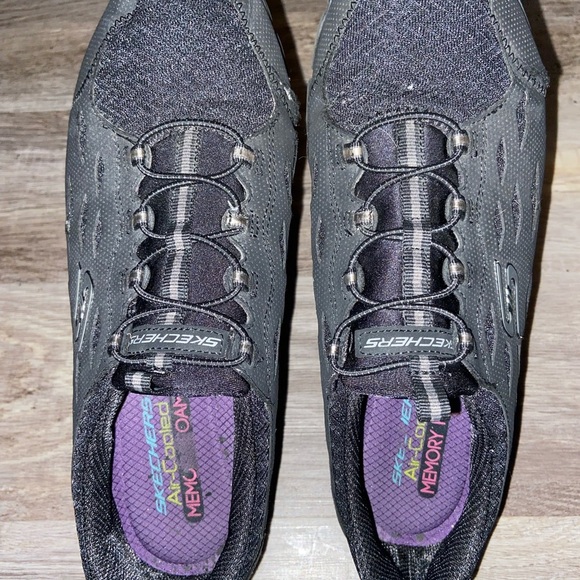 WOMEN'S Skechers size 11 black
Gratis - Strolling (G) - Picture 3 of 7